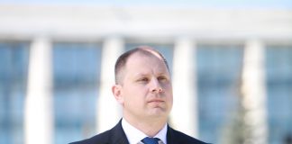 Глигор: Мы не можем себе позволить смену Стояногло на людей Плахотнюка