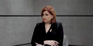 Лилия Бураковски: Я не понимаю, как общались бы правительство и примария Кишинева, если бы не соцсети