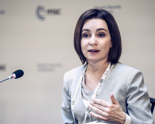 Майя Санду обратилась к молдаванам, живущим за границей: Ждем вас дома!