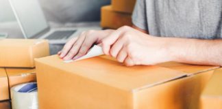 Таможня Германии напомнила, что на посылки из России распространяются санкции