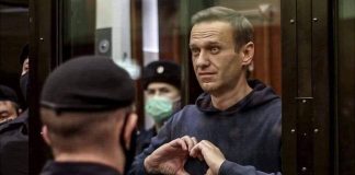 Навальный умер в колонии. Главное