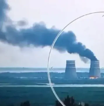 Россия и Украина обвиняют друг друга в пожаре на Запорожской АЭС. Что известно