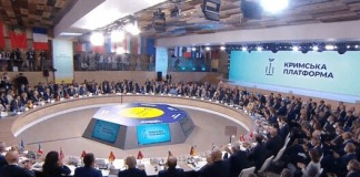 Игорь Гросу участвует в саммите Крымской платформы