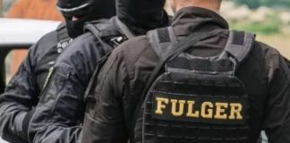 Люди в масках и бронетехника на улицах. Полиция объявляет о тактических учениях